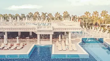 ROYAL TAJ MAHAL