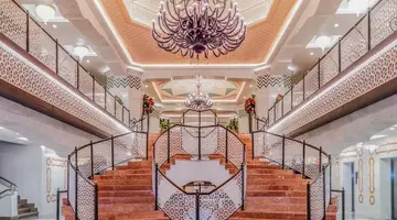 Royal Taj Mahal
