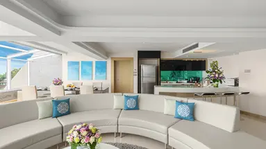 ROYAL WING SUITES & SPA (ex. ROYAL CLIFF WING SUITES & SPA)