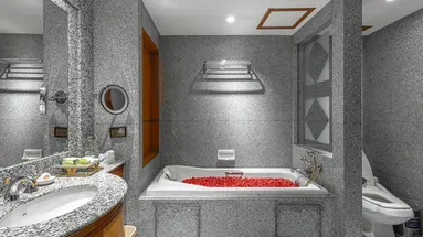 ROYAL WING SUITES & SPA (ex. ROYAL CLIFF WING SUITES & SPA)