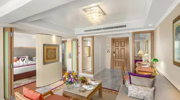 ROYAL WING SUITES & SPA (ex. ROYAL CLIFF WING SUITES & SPA)