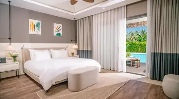 Royal Wings Hotel