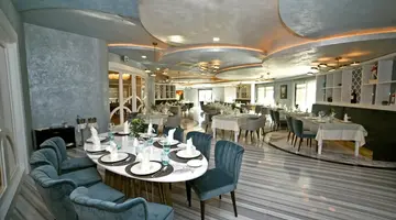 ROYAL WINGS HOTEL