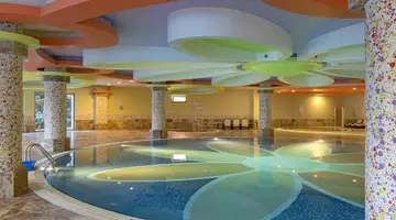 Royal Wings Hotel