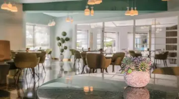 Royal Wings Hotel