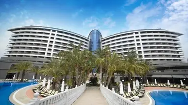 Royal Wings Hotel