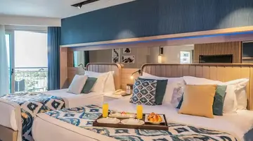 Royal Wings Hotel