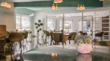 Royal Wings Hotel