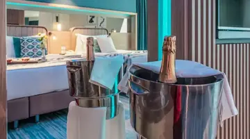 Royal Wings Hotel