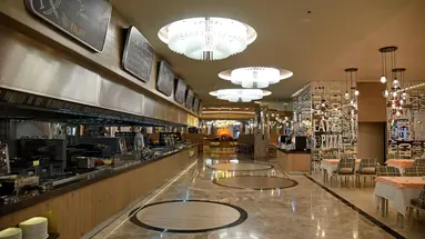 Royal Wings Hotel