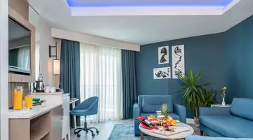 Royal Wings Hotel