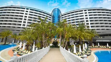 Royal Wings Hotel