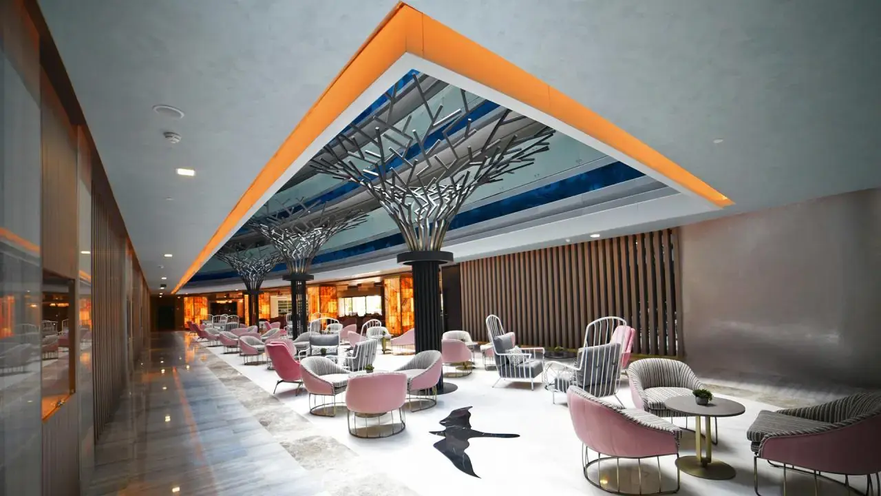 ROYAL WINGS HOTEL