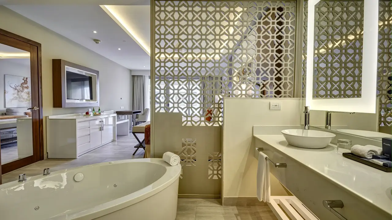 ROYALTON BAVARO, AN AUTOGRAPH COLLECTION ALL-INCLUSIVE RESORT & CASINO