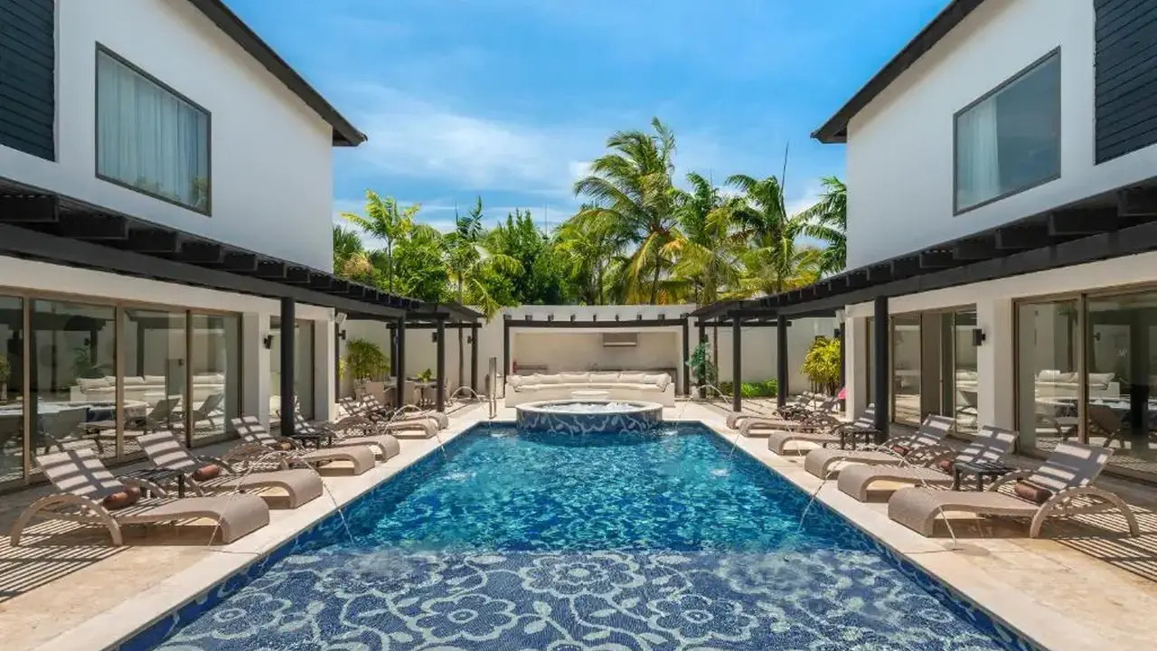 ROYALTON CHIC PUNTA CANA, AN AUTOGRAPH COLLECTION ALL-INCLUSIVE RESORT & CASINO - ADULTS ONLY