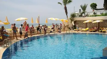 Rubi Hotel