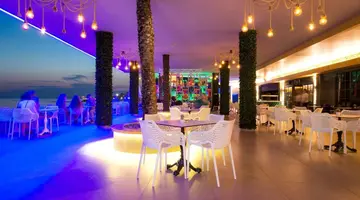Rubi Hotel