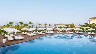 RUBI PLATINUM SIGN HOTEL