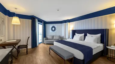 RUBI PLATINUM SIGN HOTEL