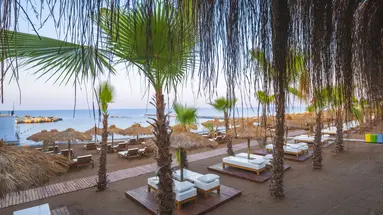 RUBI PLATINUM SIGN HOTEL