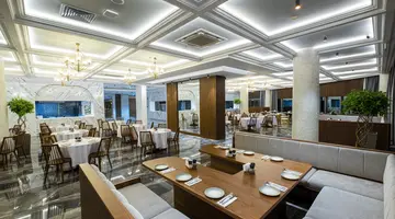 RUBI PLATINUM SIGN HOTEL
