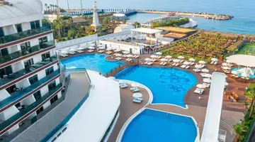 RUBI PLATINUM SIGN HOTEL