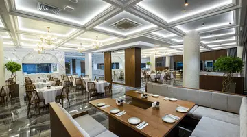 RUBI PLATINUM SIGN HOTEL
