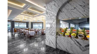 RUBI PLATINUM SIGN HOTEL
