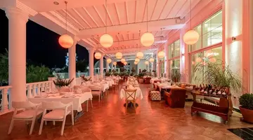 Rubi Platinum Spa Resort And Suite