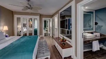 Rubi Platinum Spa Resort And Suite