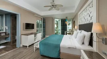Rubi Platinum Spa Resort And Suite