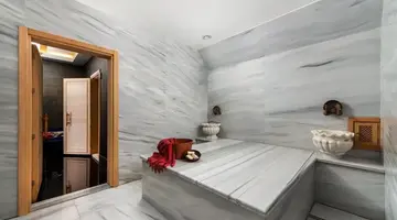 Rubi Platinum Spa Resort And Suite