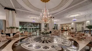 Rubi Platinum Spa Resort And Suite