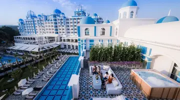 Rubi Platinum Spa Resort & Suites - All
