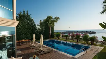 Rubi Platinum Spa Resort & Suites - All
