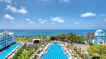 RUBI PLATINUM SPA RESORT & SUITES