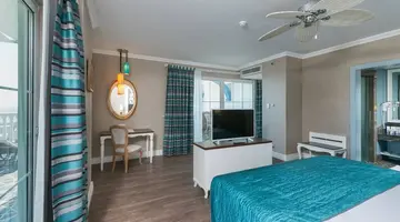 RUBI PLATINUM SPA RESORT & SUITES