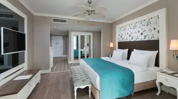 RUBI PLATINUM SPA RESORT & SUITES