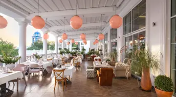Rubi Platinum Spa Resort & Suites