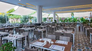 RUBI PLATINUM SPA RESORT & SUITES