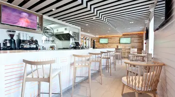 Ryans La Marina