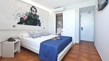 Ryans La Marina