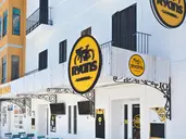 Ryans La Marina