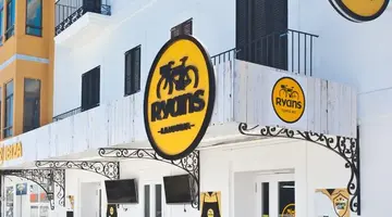 Ryans La Marina