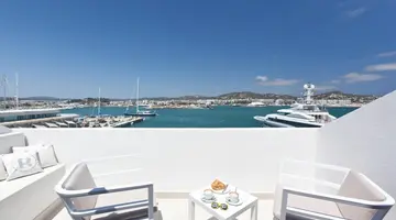 Ryans La Marina