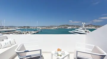 Ryans La Marina