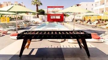 Ryans Lolas Ibiza