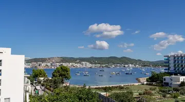 Ryans Lolas Ibiza