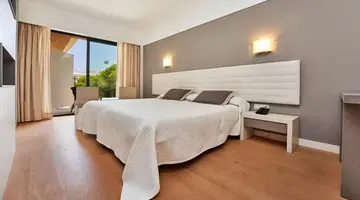 S'Entrador Playa Hotel & Spa