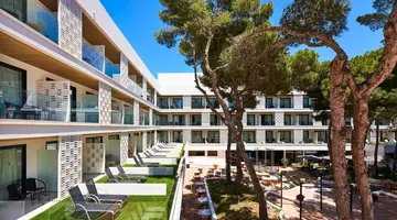S'Entrador Playa Hotel & Spa